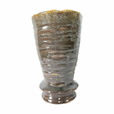 Large ripple ceramic vase to hold flowers